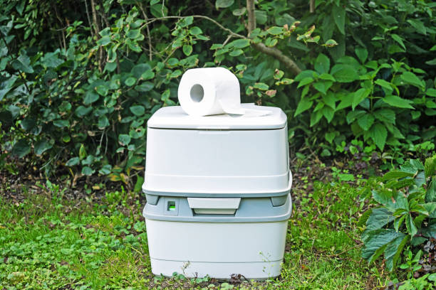 Best Luxury portable toilet rental  in Findlay, OH