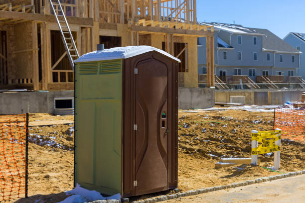 Best Porta potty rental near me  in Findlay, OH