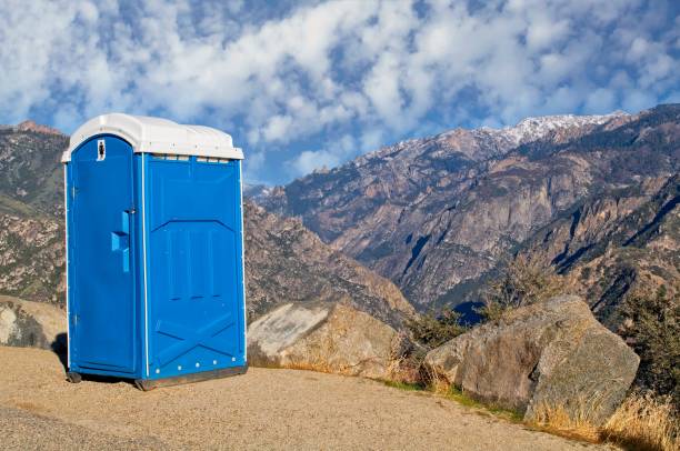 Best Portable restroom trailer rental  in Findlay, OH